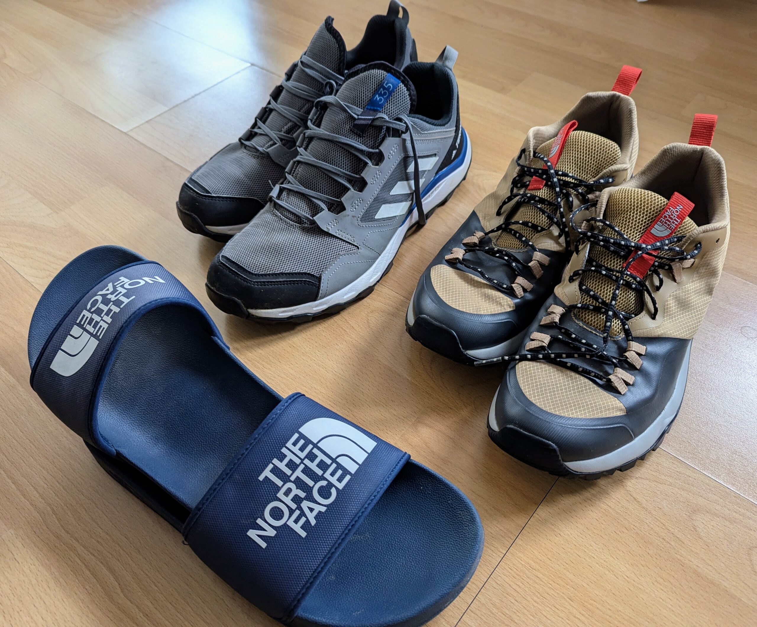 Safari-Bekleidung für Afrika